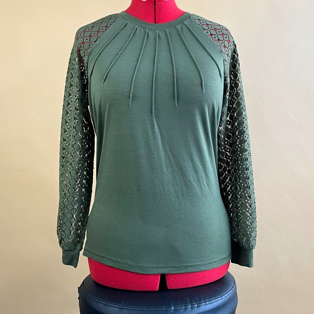 AUTOMET Women's Long Sleeve Lace Top - Medium, Green